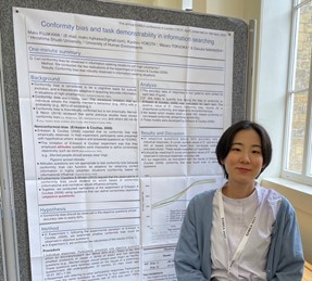 国際学会での研究発表写真