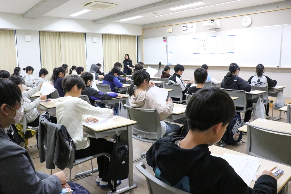 中学入試実戦模擬問題1-9 広島学院オープン模擬試験問題集 広島学院中学校 もっと過去問 入学試験問題集 2027年春受験用』を発売