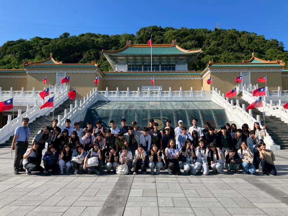 中学3年生「台湾研修旅行」1日目～文化と歴史、食を堪能
